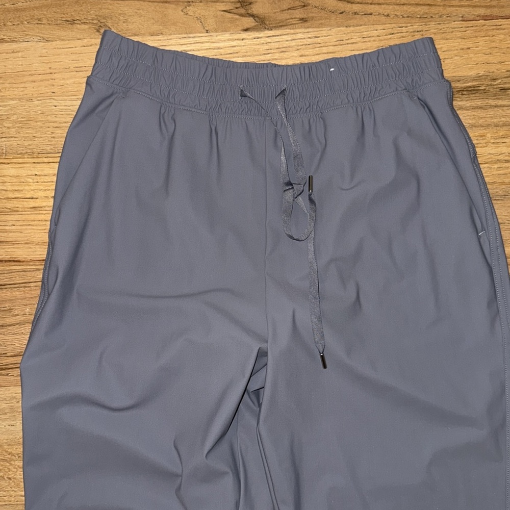Old navy high waisted sleektech joggers - Picture 2 of 7